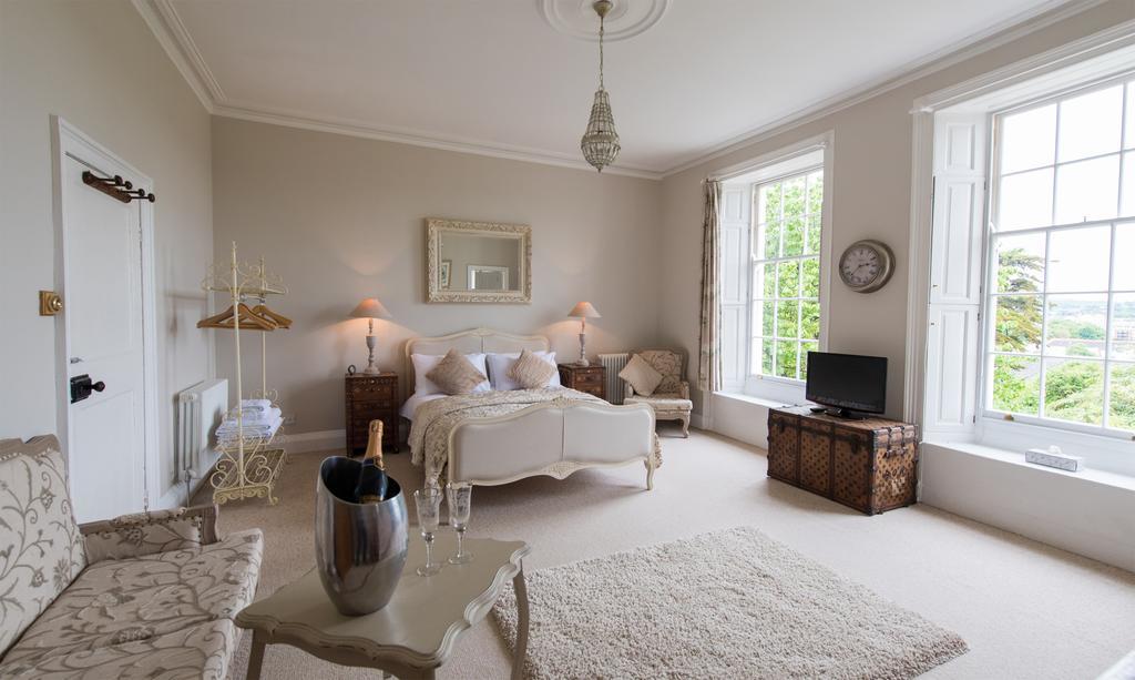 No 2 Broadgate Bed and Breakfast Μπάρνστεϊπλ Εξωτερικό φωτογραφία
