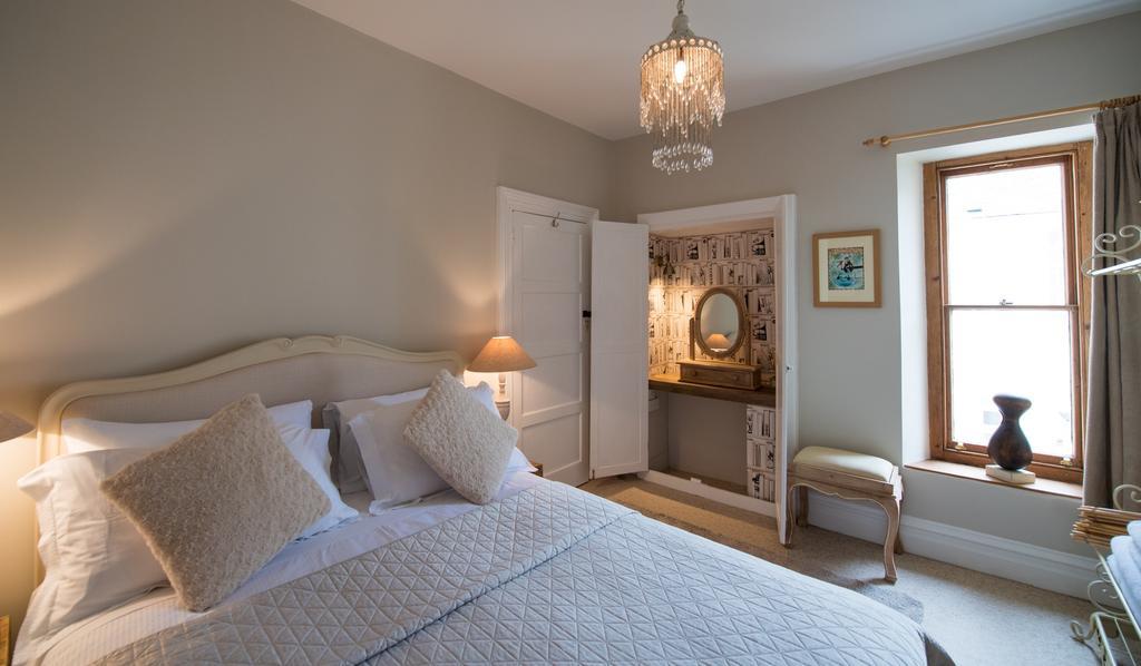 No 2 Broadgate Bed and Breakfast Μπάρνστεϊπλ Εξωτερικό φωτογραφία