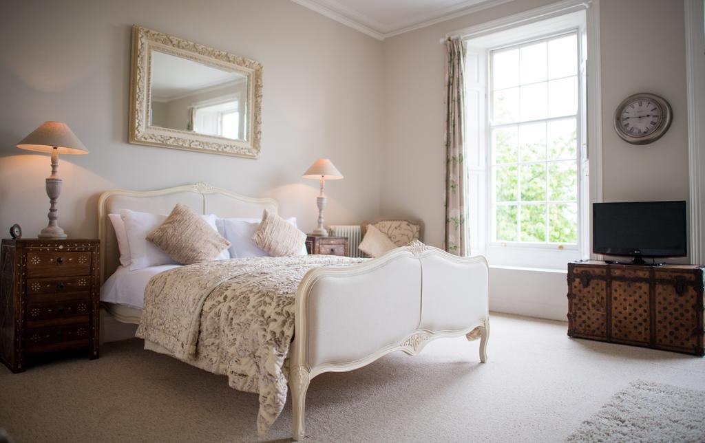 No 2 Broadgate Bed and Breakfast Μπάρνστεϊπλ Εξωτερικό φωτογραφία
